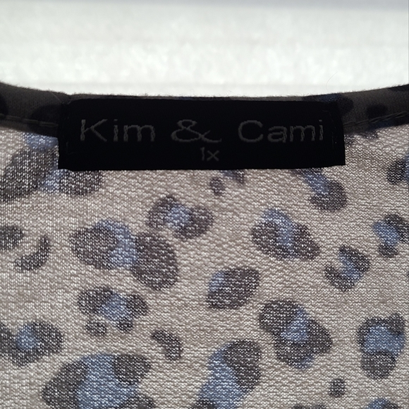 Blue Leopard Top - Picture 3 of 3